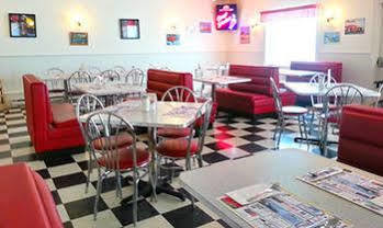 Fairway Motel 3*